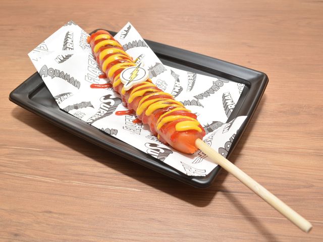 これがスーパーマンバーガーだ！東京コミコンDCカフェメニュー（7枚目）