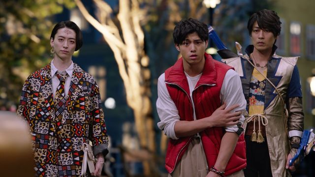 「キョウリュウジャー」10周年、竜星涼がキング再演！『キングオージャーVS』新場面写真（10枚目）