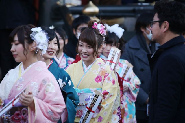 AKB48川栄李奈、新成人を迎えるも、今年もおバカキャラ健在で　画像ギャラリー：フォトギャラリー