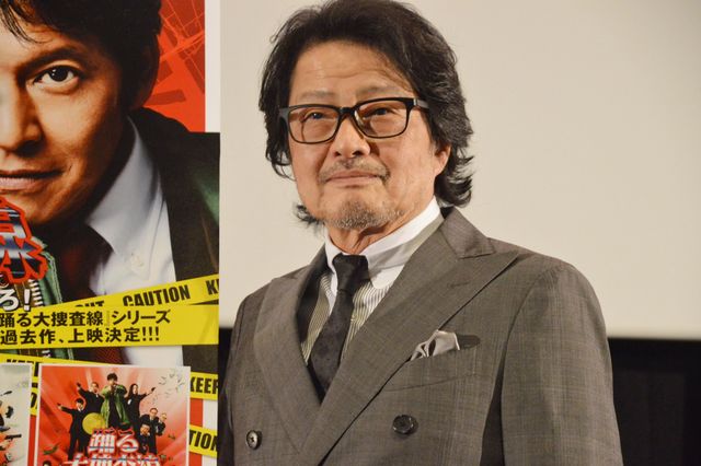 舞台あいさつに登壇した亀山千広プロデューサー