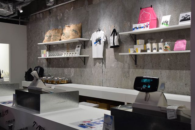 稲垣×草なぎ×香取「POP UP SHOP」内覧会（9枚目）