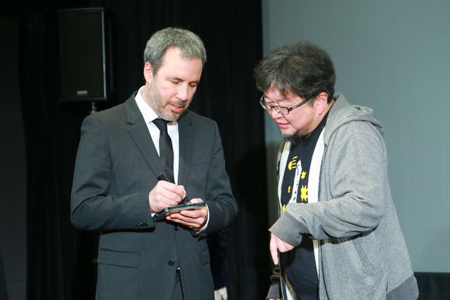 樋口真嗣、『ブレードランナー』続編監督にサインをガチおねだり！フォトギャラリー（4枚目）