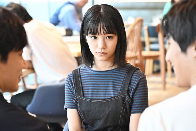 あまりの可愛さに目を奪われる！「オールドルーキー」第5話にゲスト出演した當真あみ（2枚目）