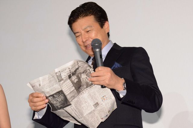 田中麗奈、大胆スリットドレスで登場！三浦友和主演『葛城事件』公開初日フォトギャラリー（5枚目）