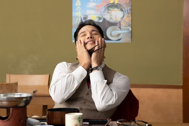 せんべい汁にうっとり…『おいしい給食　炎の修学旅行』新場面写真：フォトギャラリー