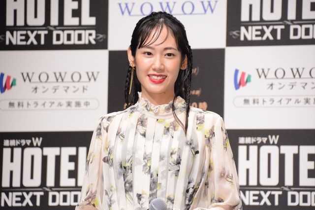 ディーン・フジオカ、黒スーツで「HOTEL -NEXT DOOR-」完成披露へ（13枚目）