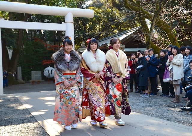 乃木坂46生駒里奈ら新成人メンバーが振袖姿を披露！フォトギャラリー（10枚目）