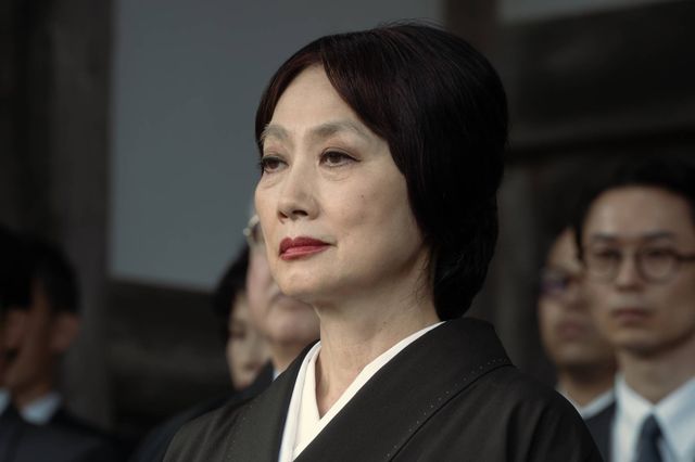 細木数子の表と裏…Netflixシリーズ「地獄に堕ちるわよ」キャラクターカット（9枚目）