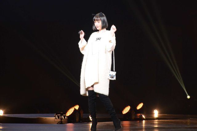 石田ニコル、筧美和子、新川優愛ら人気モデルがコスプレでパレード！　横浜で大規模ハロウィンイベント初開催　画像ギャラリー（2枚目）