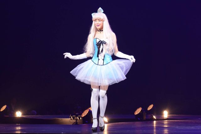 石田ニコル、筧美和子、新川優愛ら人気モデルがコスプレでパレード！　横浜で大規模ハロウィンイベント初開催　画像ギャラリー（44枚目）