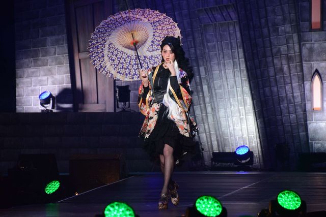 石田ニコル、筧美和子、新川優愛ら人気モデルがコスプレでパレード！　横浜で大規模ハロウィンイベント初開催　画像ギャラリー（51枚目）