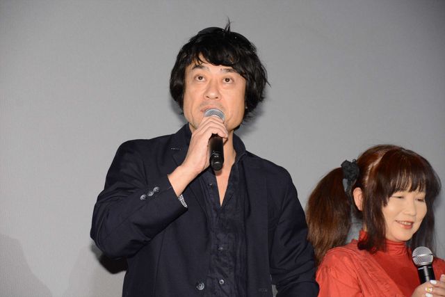 安田顕、しんちゃんと仲良く手をつないで登場！『映画クレヨンしんちゃん　爆睡！　ユメミーワールド大突撃』ギャラリー（5枚目）