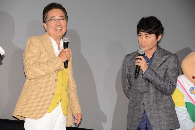 安田顕、しんちゃんと仲良く手をつないで登場！『映画クレヨンしんちゃん　爆睡！　ユメミーワールド大突撃』ギャラリー（14枚目）