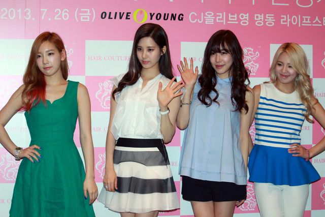 少女時代、ファンサイン会が開催！ツートンのウイッグ姿を披露＜韓国JPICTURES＞（2枚目）