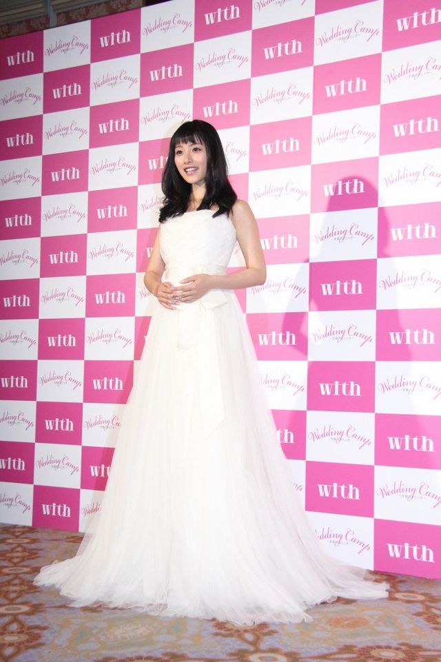 石原さとみ、純白ウェディングドレス姿を披露！フォトギャラリー（3枚目）