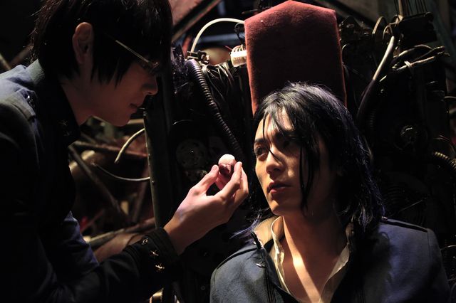 『ライチ☆光クラブ』ジャイボ（間宮祥太朗）のなまめかしい姿！場面写真一挙ギャラリー：フォトギャラリー