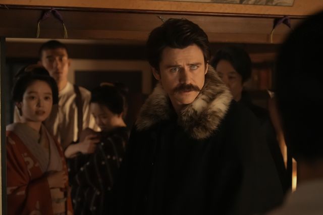 クマ（夏目透羽）は自分を責めて…朝ドラ「ばけばけ」第100回の場面写真（3枚目）