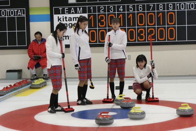 加藤ローサ、カーリング女子役！『シムソンズ』（2枚目）