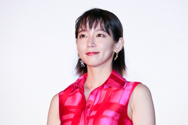 玉森裕太、吉岡里帆、染谷将太ら笑顔で『パラレルワールド・ラブストーリー』完成を報告！（10枚目）