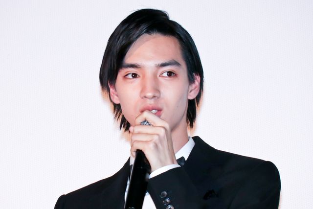 玉森裕太、吉岡里帆、染谷将太ら笑顔で『パラレルワールド・ラブストーリー』完成を報告！（13枚目）