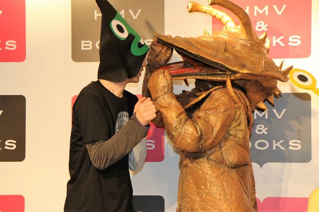 カネゴン大暴れ!ウルトラ怪獣ロックバンド・ガラモーンズデビュー!写真ギャラリー