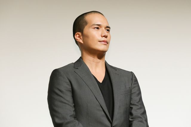 永作博美、黒い衣装で登壇「連続ドラマW 沈黙法廷」完成披露試写会（3枚目）