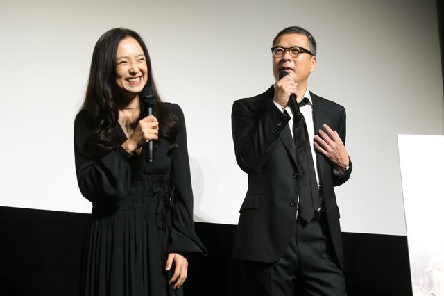 永作博美、黒い衣装で登壇「連続ドラマW 沈黙法廷」完成披露試写会（7枚目）