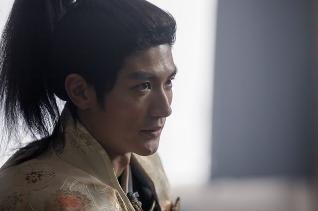 高校生が武士と対峙！『ブレイブ　－群青戦記－』場面写真（5枚目）