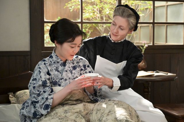 【画像5枚】朝ドラ「風、薫る」高熱で倒れた多江（生田絵梨花）、声も出ない事態に…第30回場面写真（3枚目）