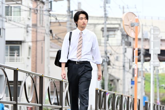 謎の青年（高橋恭平）再び！「御上先生」第5話場面写真（2枚目）