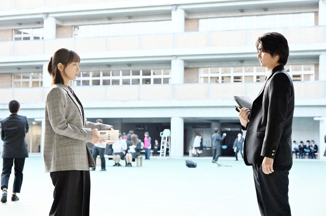 謎の青年（高橋恭平）再び！「御上先生」第5話場面写真（11枚目）