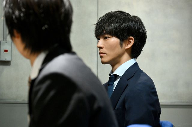 謎の青年（高橋恭平）再び！「御上先生」第5話場面写真（31枚目）