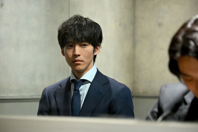 謎の青年（高橋恭平）再び！「御上先生」第5話場面写真（33枚目）