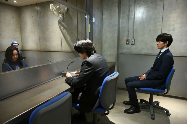 謎の青年（高橋恭平）再び！「御上先生」第5話場面写真（36枚目）