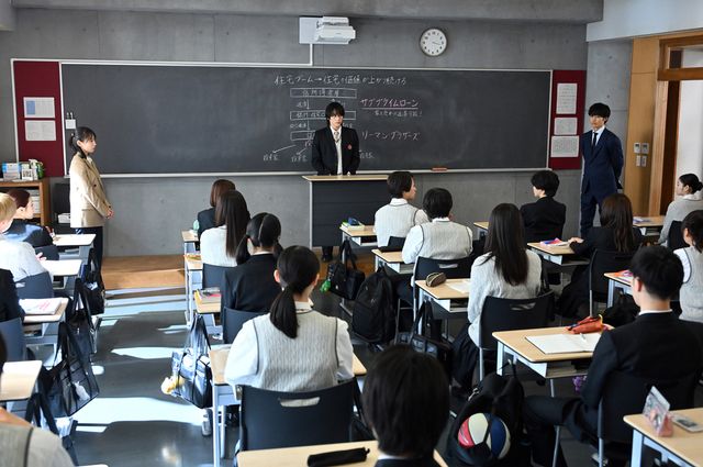 謎の青年（高橋恭平）再び！「御上先生」第5話場面写真（43枚目）