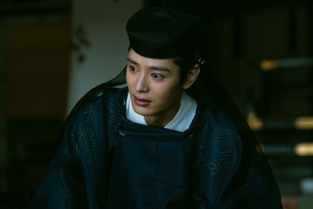 慟哭する一条天皇（塩野瑛久）…「光る君へ」第21回場面写真（2枚目）