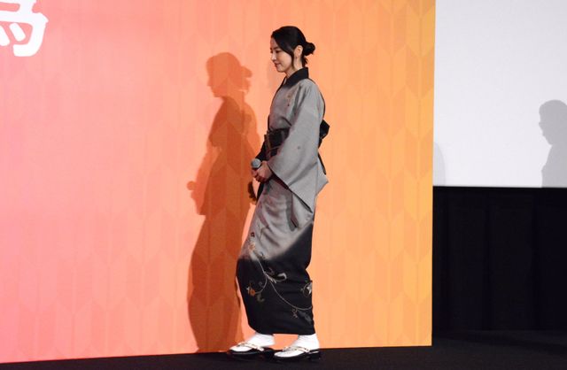 長澤まさみ、カッコ良すぎる和装で永瀬正敏、高橋海人らと『おーい、応為』完成披露上映会舞台挨拶（4枚目）