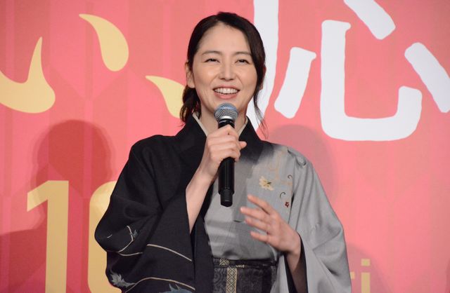長澤まさみ、カッコ良すぎる和装で永瀬正敏、高橋海人らと『おーい、応為』完成披露上映会舞台挨拶（6枚目）