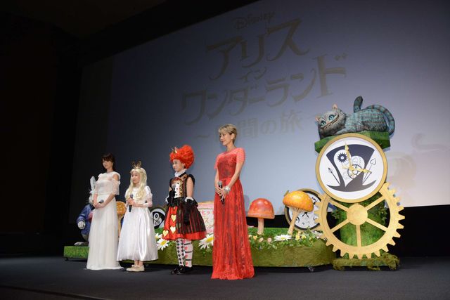 深田恭子、まるでフェアリー！　純白ドレス姿でファンを魅了　画像ギャラリー（21枚目）