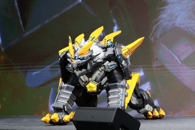 「ウルトラマンオメガ」メテオカイジュウ2体がお披露目！プレミア発表会にキャスト集結（13枚目）