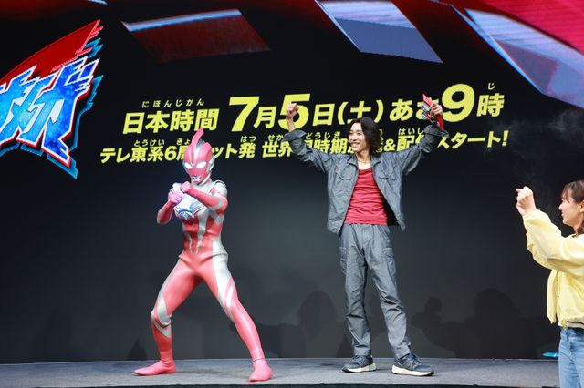 「ウルトラマンオメガ」メテオカイジュウ2体がお披露目！プレミア発表会にキャスト集結（17枚目）