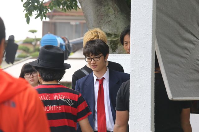 染谷将太、真野恵里菜、マキタスポーツ、安田顕ら豪華キャストがズラリ！『みんな！エスパーだよ！』撮影現場フォトギャラリー（3枚目）