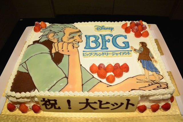 麒麟・田村、ギックリ腰のまま映画イベントに登場！　痛みと引き換えに笑いをとってニンマリ　画像ギャラリー（7枚目）