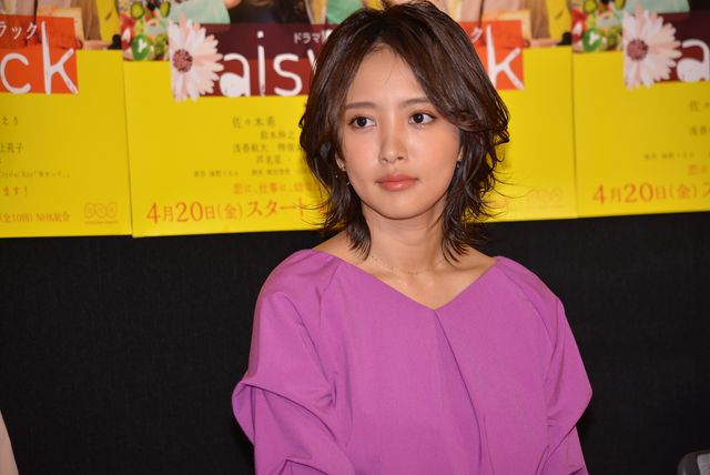 佐々木希、オレンジのワンピース姿で登場！ドラマ「デイジー・ラック」試写会（5枚目）