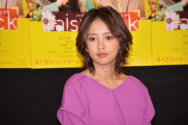 佐々木希、オレンジのワンピース姿で登場！ドラマ「デイジー・ラック」試写会（6枚目）