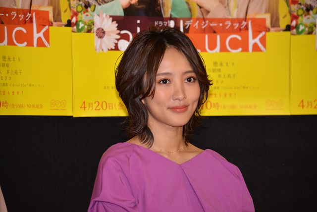 佐々木希、オレンジのワンピース姿で登場！ドラマ「デイジー・ラック」試写会（10枚目）