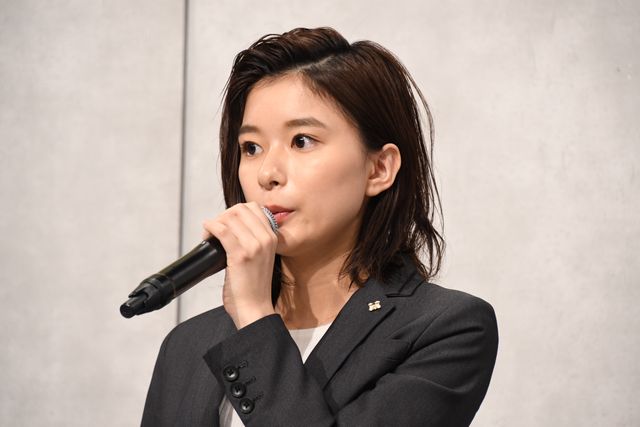 三浦春馬、芳根京子、比嘉愛未ら登壇！ドラマ「TWO WEEKS」制作発表会見（17枚目）