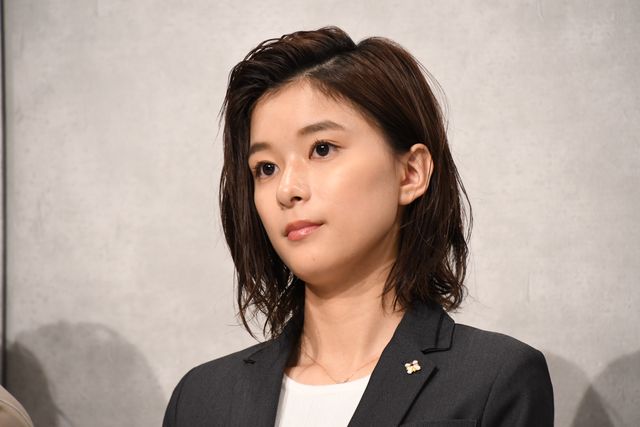 三浦春馬、芳根京子、比嘉愛未ら登壇！ドラマ「TWO WEEKS」制作発表会見（22枚目）