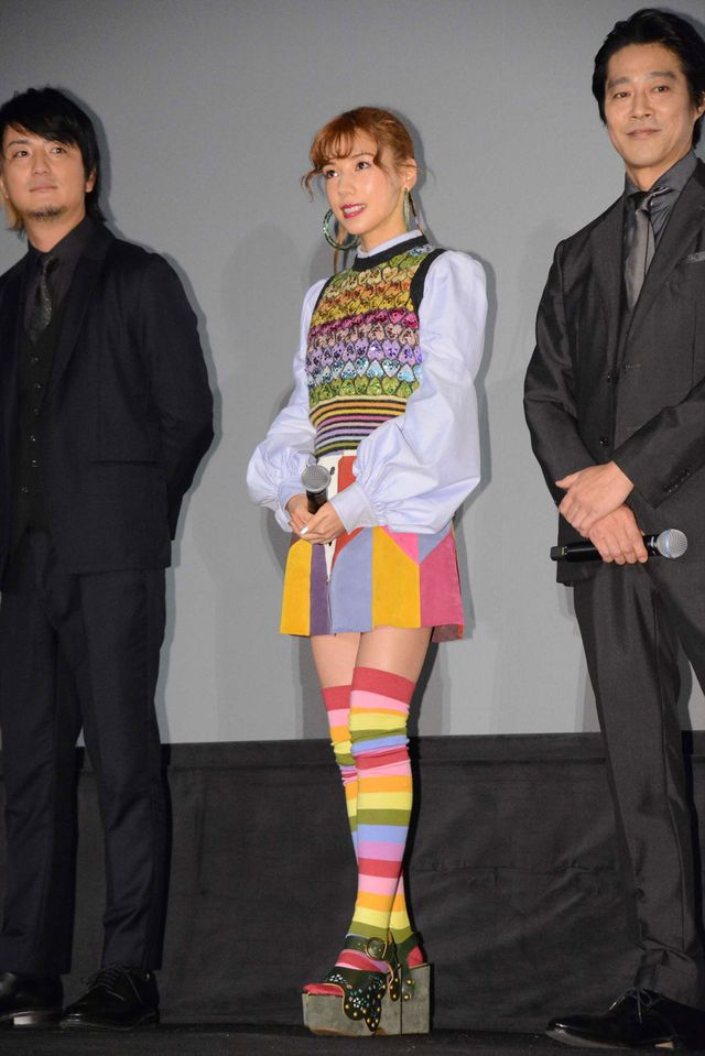 菜々緒のナマ脚がまぶしい！フォトギャラリー（6枚目）