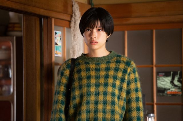 森山未來のスーツ姿！映画『“隠れビッチ”やってました。』場面カット：フォトギャラリー